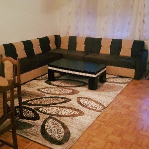 Lëshohet banesa me…
